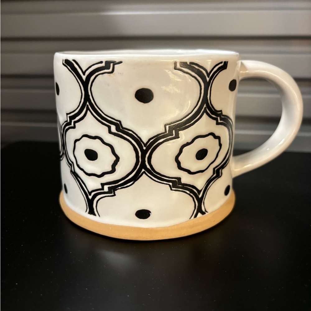 {Spectrum Designs} Trifoil Coffee Mug black and white